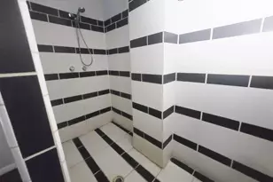 3503 W Franklin St, Baltimore, MD 21229 - Photo 8