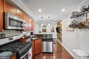 2105 E Lamley St, Baltimore, MD 21231 - Photo 8