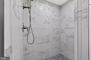 909 Eastern Ave, Baltimore, MD 21202 - Photo 16