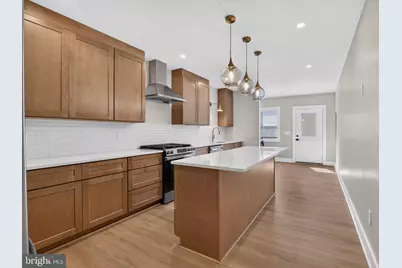 909 Eastern Avenue, Baltimore, MD 21202 - Photo 2