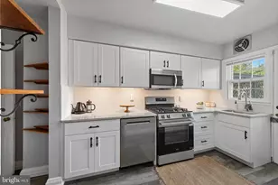 4208 Westview Rd, Baltimore, MD 21218 - Photo 10