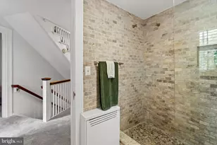 400 Bretton Pl, Baltimore, MD 21218 - Photo 40