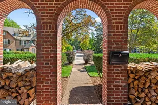 400 Bretton Pl, Baltimore, MD 21218 - Photo 6