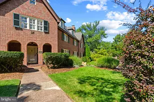 400 Bretton Pl, Baltimore, MD 21218 - Photo 2