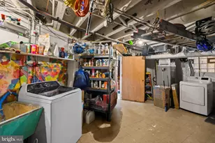 400 Bretton Pl, Baltimore, MD 21218 - Photo 58