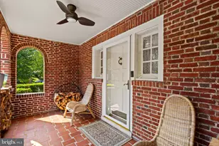 400 Bretton Pl, Baltimore, MD 21218 - Photo 4