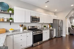 2327 W Lanvale St, Baltimore, MD 21216 - Photo 18