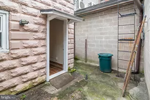 1742 E Lombard St, Baltimore, MD 21231 - Photo 36