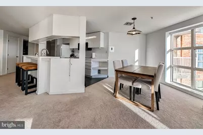 250 President Street #702, Baltimore, MD 21202 - Photo 4