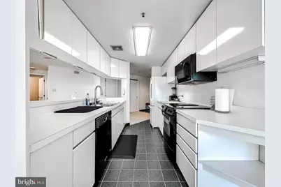 250 President Street #702, Baltimore, MD 21202 - Photo 12