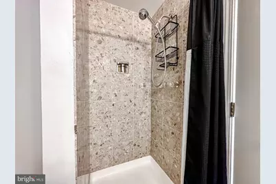 250 President Street #702, Baltimore, MD 21202 - Photo 28