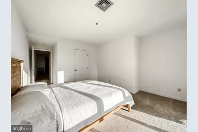 250 President Street #702, Baltimore, MD 21202 - Photo 26