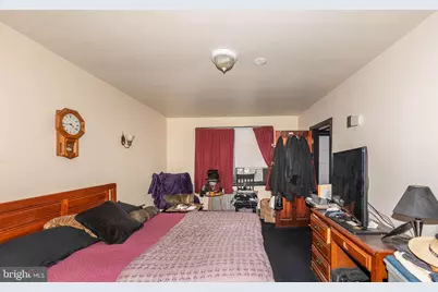 703 N Augusta Avenue, Baltimore, MD 21229 - Photo 14