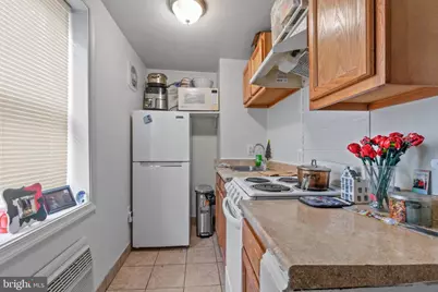 885 W Lombard Street, Baltimore, MD 21201 - Photo 8