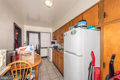 703 N Augusta Avenue, Baltimore, MD 21229 - Photo 12