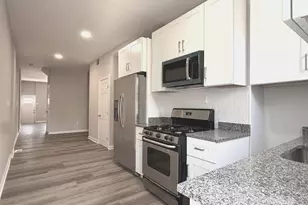 2418 Druid Hill Ave, Baltimore, MD 21217 - Photo 10