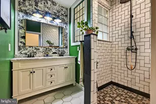 32 S Castle St, Baltimore, MD 21231 - Photo 18