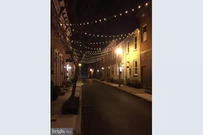 32 S Castle Street, Baltimore, MD 21231 - Photo 2
