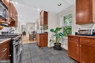 32 S Castle Street, Baltimore, MD 21231 - Photo 12