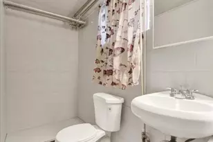 824 Wicklow Rd, Baltimore, MD 21229 - Photo 22
