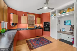 1028 W 38th St, Baltimore, MD 21211 - Photo 12
