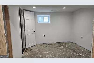 4505 Woodlea Avenue, Baltimore, MD 21206 - Photo 44