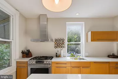 600 W 36th Street, Baltimore, MD 21211 - Photo 14