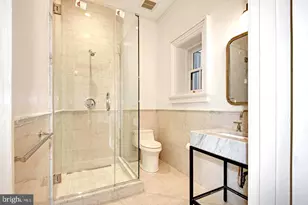 18 E Mt Vernon Pl, Baltimore, MD 21202 - Photo 12