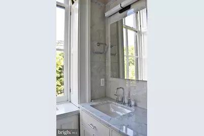 18 E Mount Vernon Place #3, Baltimore, MD 21202 - Photo 20