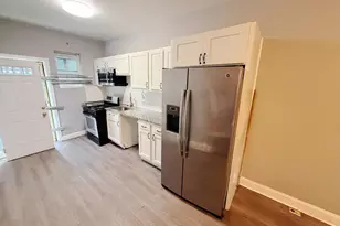 1111 N Lakewood Ave, Baltimore, MD 21213 - Photo 4