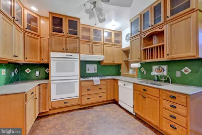 318 N Hilton Street, Baltimore, MD 21229 - Photo 12