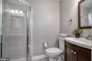 233 S Highland Ave, Baltimore, MD 21224 - Photo 18
