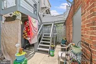 2702 N Calvert St, Baltimore, MD 21218 - Photo 18