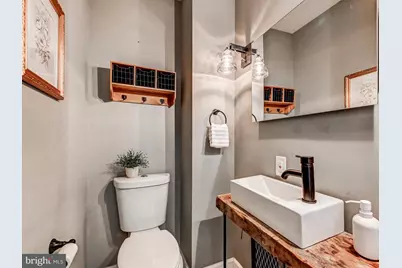 5 N Washington Street, Baltimore, MD 21231 - Photo 28