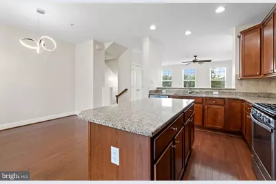 4521 Scarlet Oak Lane, Baltimore, MD 21229 - Photo 18