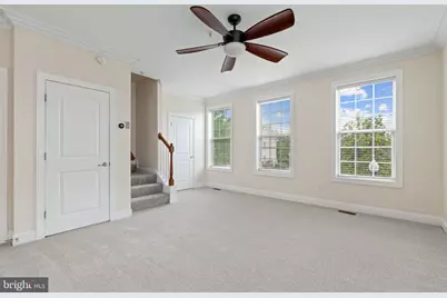 4521 Scarlet Oak Lane, Baltimore, MD 21229 - Photo 8
