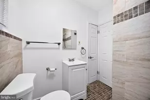 2726 Ellicott Driveway, Baltimore, MD 21216 - Photo 22