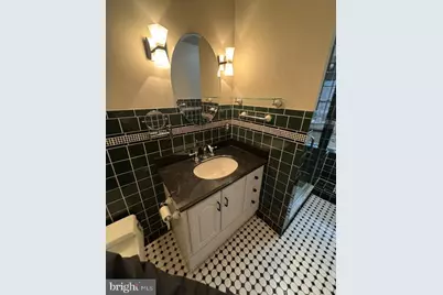 9301/2 Fell Street, Baltimore, MD 21231 - Photo 10