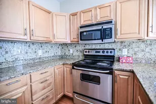 2119 E Fairmount Ave, Baltimore, MD 21231 - Photo 22