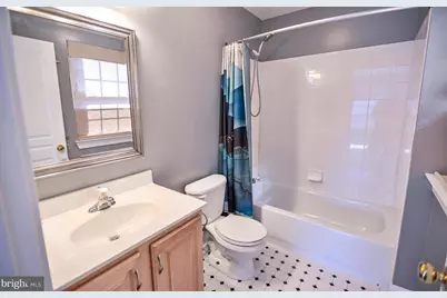 2119 E Fairmount Avenue, Baltimore, MD 21231 - Photo 32