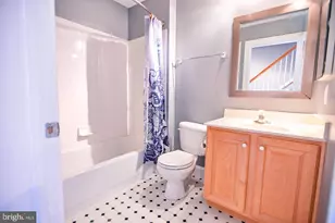 2119 E Fairmount Ave, Baltimore, MD 21231 - Photo 34