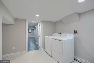 4329 Falls Rd, Baltimore, MD 21211 - Photo 38