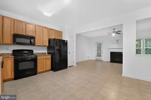5310 Wyndholme Cir, Baltimore, MD 21229 - Photo 6