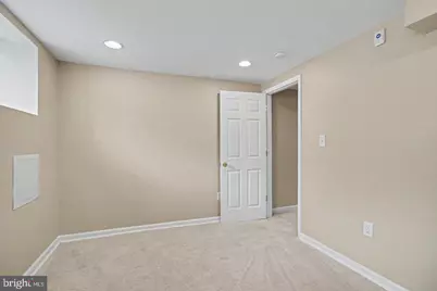 1 S East Avenue, Baltimore, MD 21224 - Photo 38