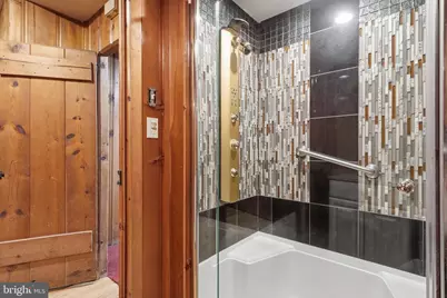 2807 W Lafayette Avenue W, Baltimore, MD 21216 - Photo 16