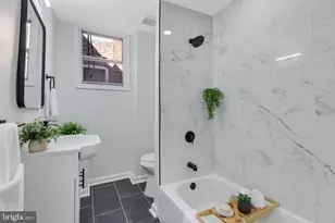 320 E Lorraine Ave, Baltimore, MD 21218 - Photo 12