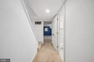 131 N Lakewood Ave, Baltimore, MD 21224 - Photo 34