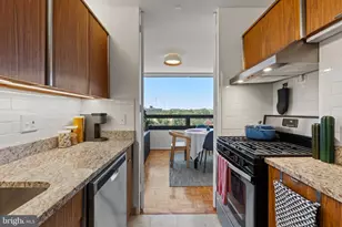 4000 N Charles St, Baltimore, MD 21218 - Photo 12