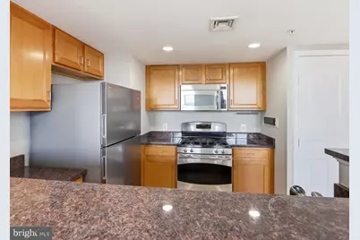 414 Water Street #2805, Baltimore, MD 21202 - Photo 2