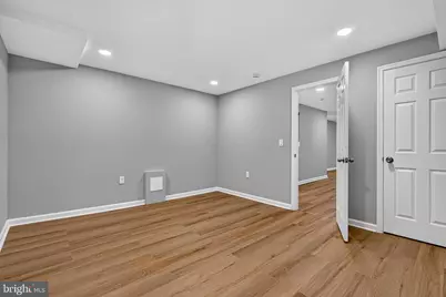 810 N Carey Street, Baltimore, MD 21217 - Photo 36